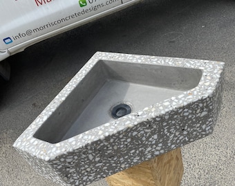 Concrete corner sink