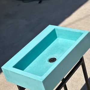 Lavabo de baño de hormigón