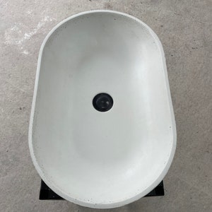 Concrete vessel sink