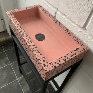 Fregadero y lavabo de hormigón