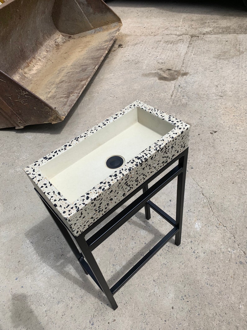 Concrete terrazzo Sink & frame image 1