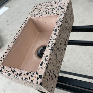 Mini concrete terrazzo sink