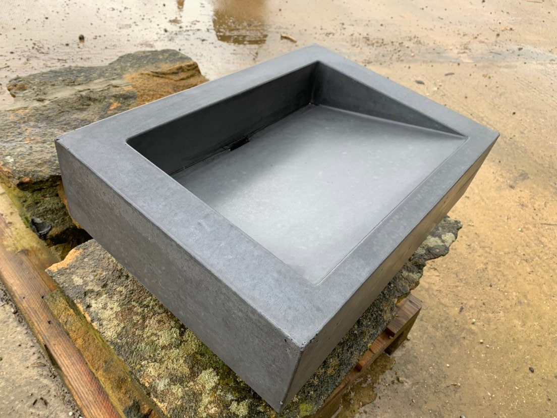 Bespoke Bathroom Slope Concrete Sink