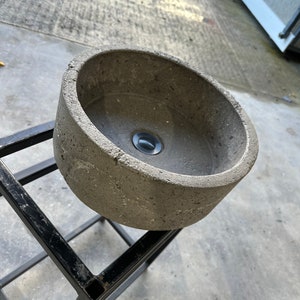 Round Concrete bathroom sink