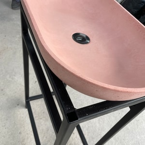 Concrete vessel sink