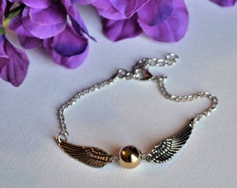 Snitch, Charm bracelet, gold, bronze, wizard, flying snitch, charm necklace, quittage, harry, wings, gold, snitch bracelet, snitch jewelry