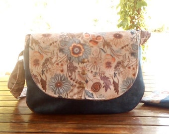 Sac besace femme en tissu fleuri, sac bandoulière en velours bleu, sac a rabat floral,sac besace et pochette assortie