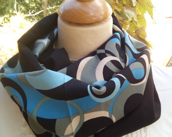 Women's scarf in viscose fabric, light blue and black snood, infinite scarf pattern circles, neck circumference half season