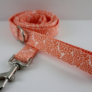 Coral Dahlia Leash, Floral Dog Leash, Pet Leash, Coral Leash, 6 FT Leash, Custom Dog Lead, Pet Leash, 5 FT Leash, Flower Leash, Pet Leash