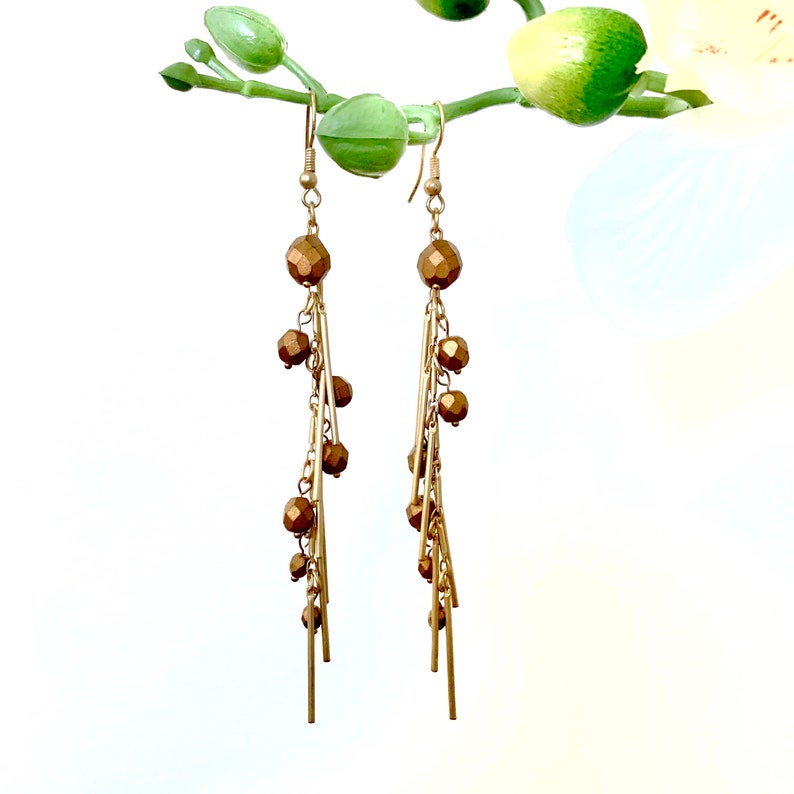 Boho Glam dramatic dressy light weight matte gold metal rod dangle drop pierced earrings wgraduating gold faceted drop beads /& ear wires