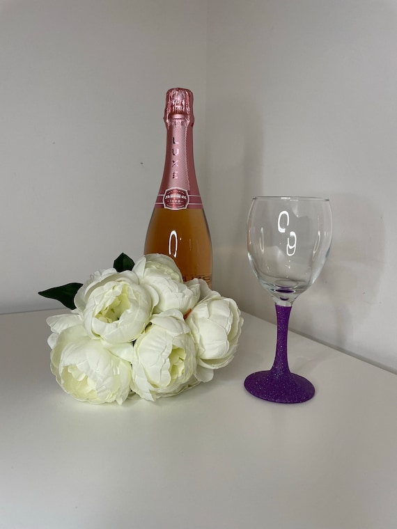 Glitter Stem Wine Glass, Personalise Glitter Glasses for the Perfect Gift, Gifts for all Occasions, Birthdays, Weddings, Parties