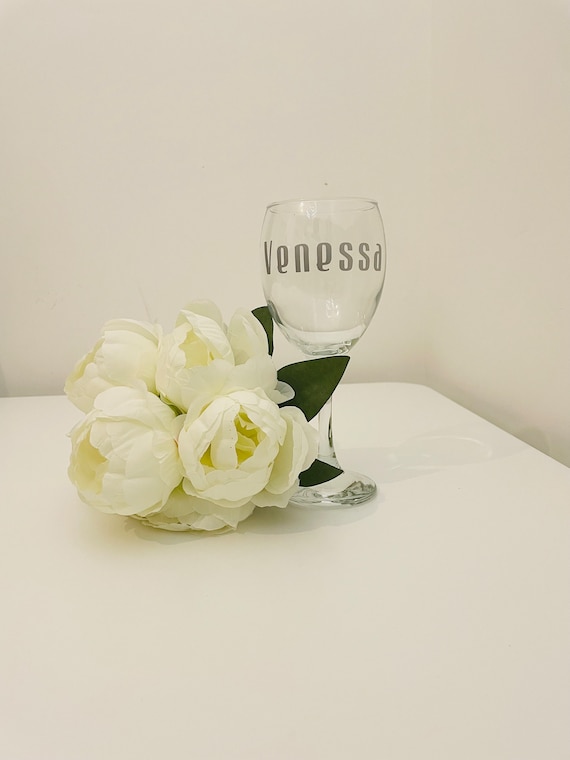 NAME Personalise Glass, Great for Birthdays, All Special Occasions, Birthdays, Wedding Gifts, Parties, Bridal & Hen Gifts