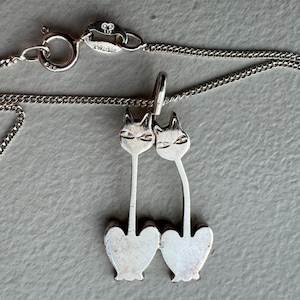 Kupittaan Kulta Finland Sterling Silver 925S Twin Cats Pendant Vintage Modernist on Sterling Silver Chain