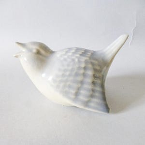 Vintage porcelain bird  figurine ,little sparrow  FREE SHIPPING WORLDWIDE
