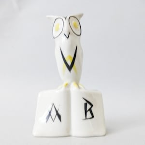 Vintage Hollohaza Porcelain Owl Figurine: Hand-Painted Hungarian Art Deco Decor