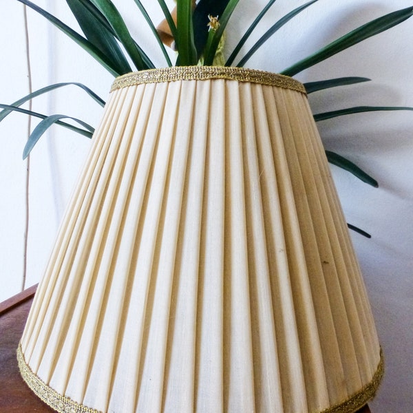 Vintage Lamp Shade - Etsy