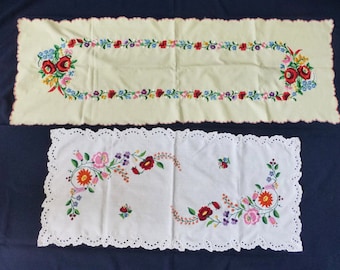 Hand-embroidered Hungarian Kalocsa Doilies: Floral Centerpiece Set