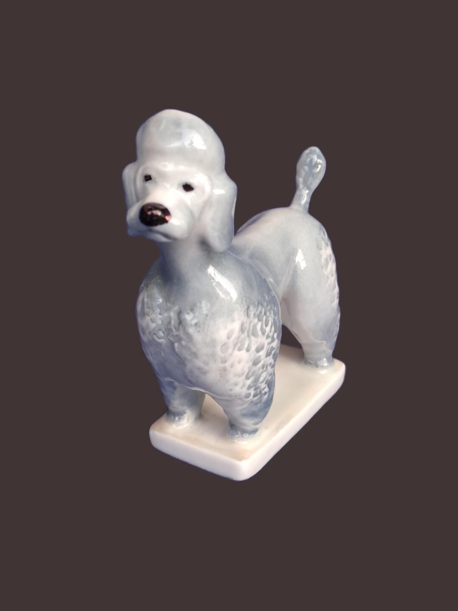 ヴィンテージ ジョルナイ プードル 置物: ハンガリー磁器の犬 - Etsy 日本