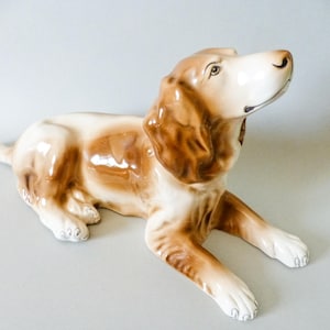 Vintage porcelain dog,spaniel figurineFREE SHIPPING