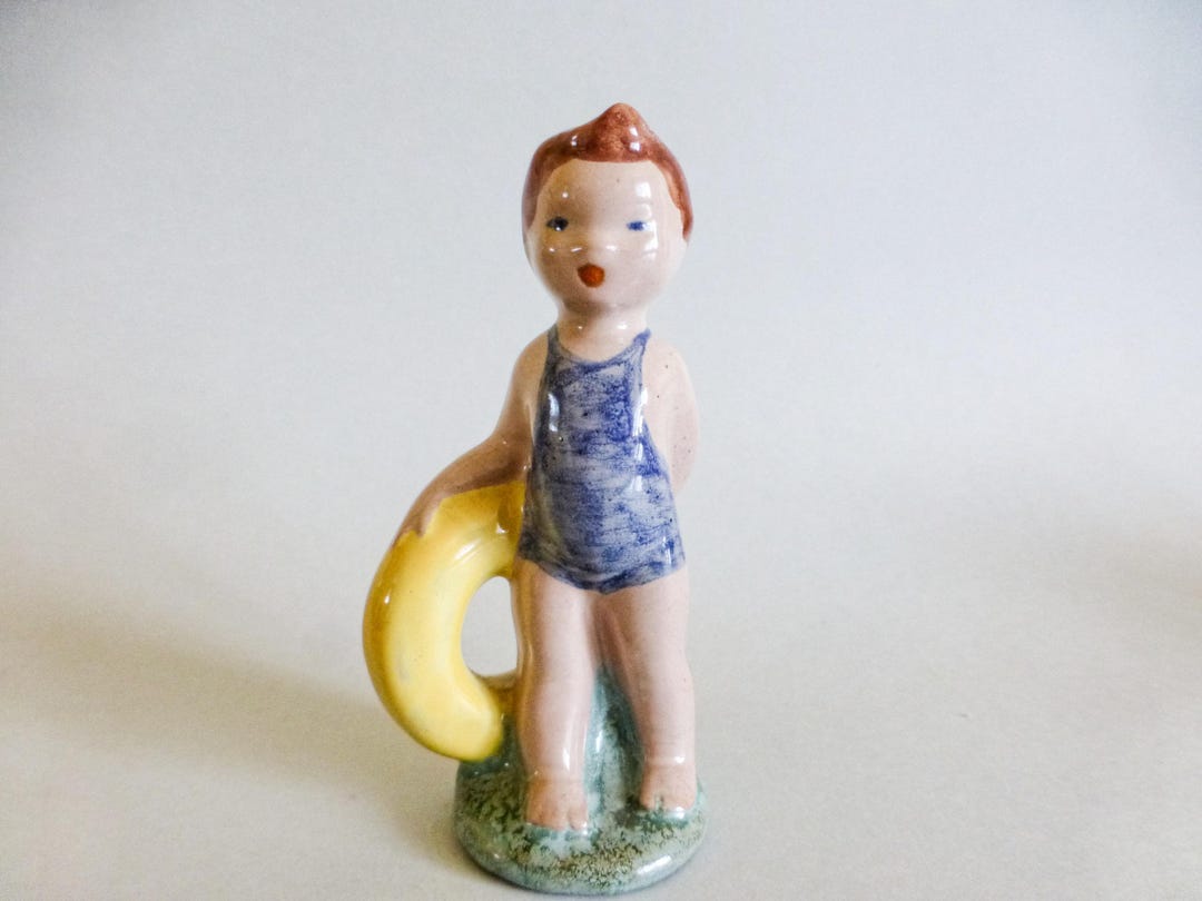 アンティーク陶器の少女像：ハンガリーの民芸品、浜辺の少女 - Etsy 日本