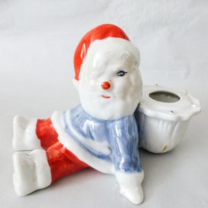 Vintage Porcelain Santa Claus Figurine Candleholder: Handpainted Holiday Decor