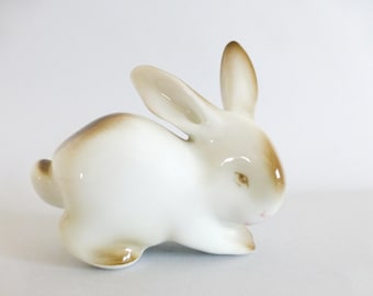 ヴィンテージ アクインクム磁器製女性置物：ハンガリーの羊飼いの少女