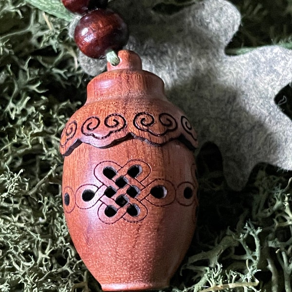 Celtic Knot Pepper Pot Acorn Locket