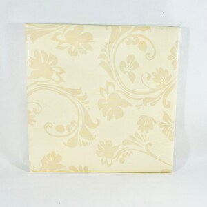 Cream Floral Ceramic Trivet