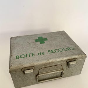 First aid box, Vintage first aid box, Metal first aid box, Old French first aid box, Vintage metal box, Vintage box