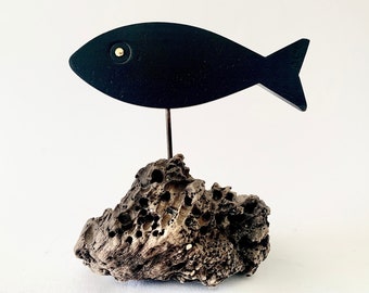 Poisson bois noir, Poisson bois flotté, Poisson noir, Statuette poisson, Sculpture poisson bois, Déco bord de mer, Statue poisson noir, fish