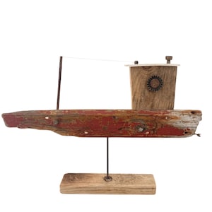 Driftwood boat, Driftwood fishing boat statuette, Wooden boat statuette, Boat statuette, Wooden boat