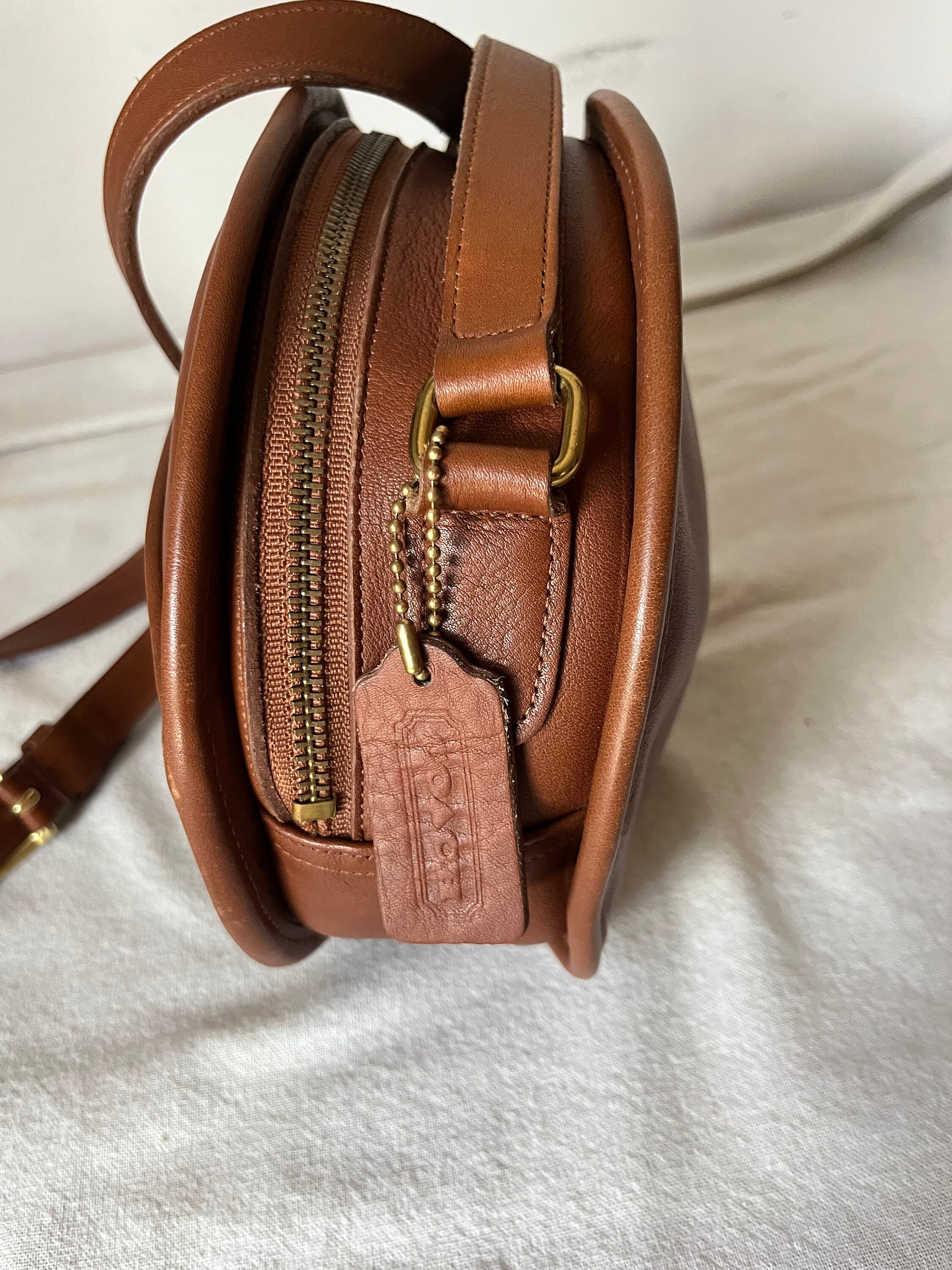 Vintage Coach Brown Leather Shoulder Moon Shape Crossbody Bag 9901