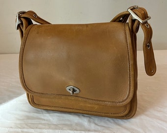 バッグ Vintage Coach Turnlock Shoulder Bag 9061 Coach 9061 for sale | eBay