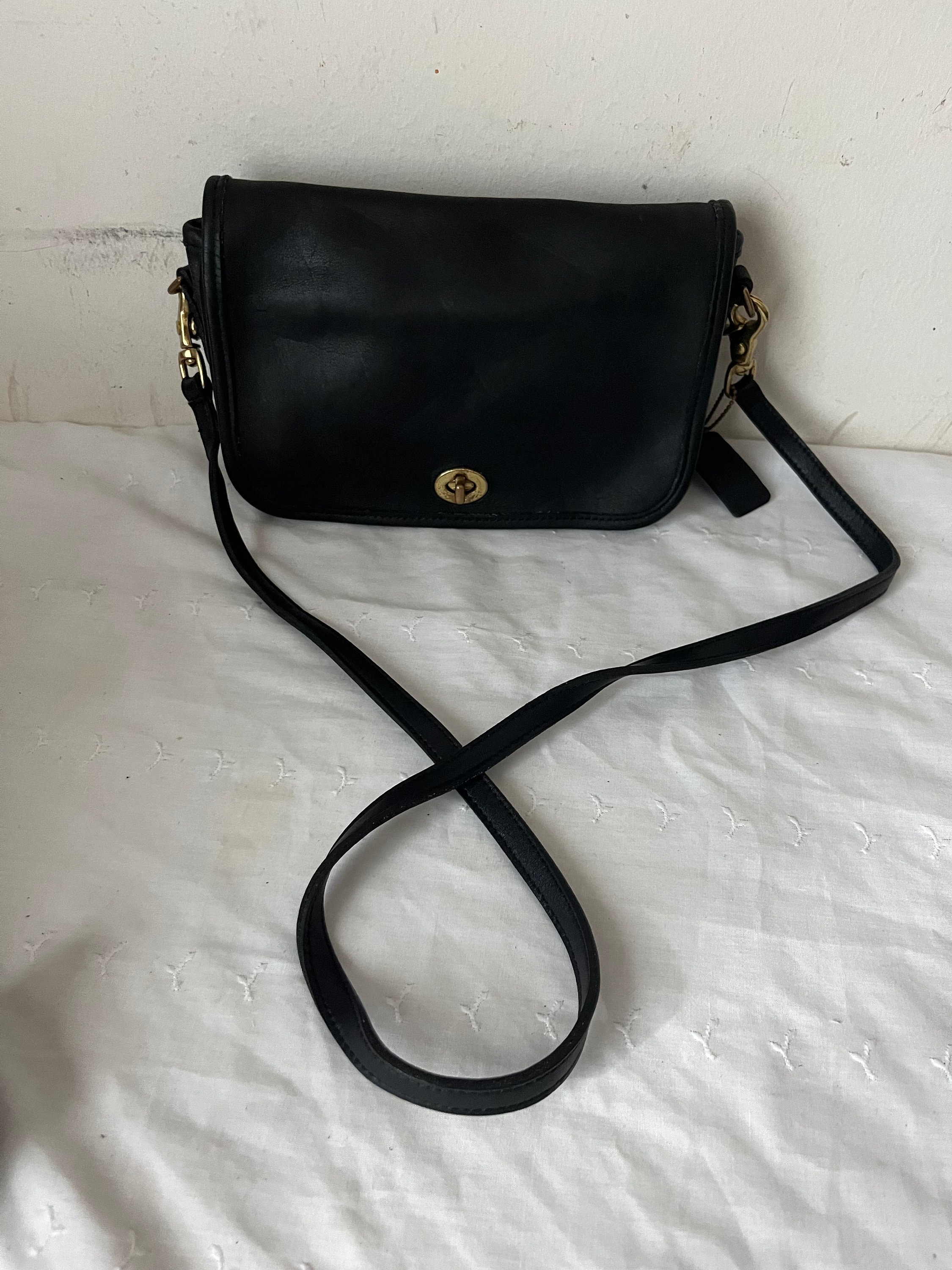 【希少】OLD COACH Dulles Bag leather black Vintage Coach Black Leather Pocket Purse 9755 Legacy Shoulder