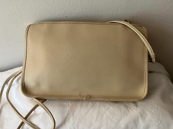 COACH Cream Bone Leather Basic Bag Zip Clutch Vin… - image 8