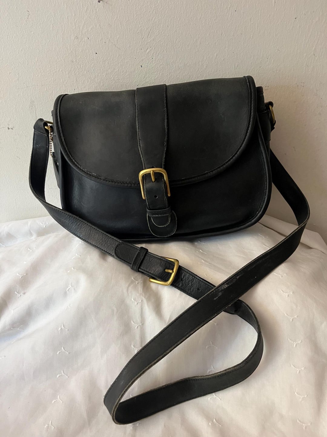 バッグ COACH Vintage Leather Black Shoulder Bag Coach Vintage Swing Zip Bag Glovetanned Cowhide Leather Black 9051