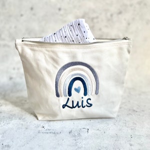 Wickeltasche / Windeltasche personalisiert mit Namen / Regenbogen / Geschenk zur Geburt / Kosmetiktasche