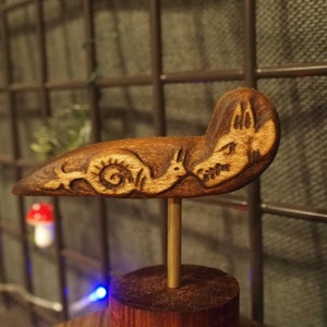 Small maple handrest "Dragon and Snail"