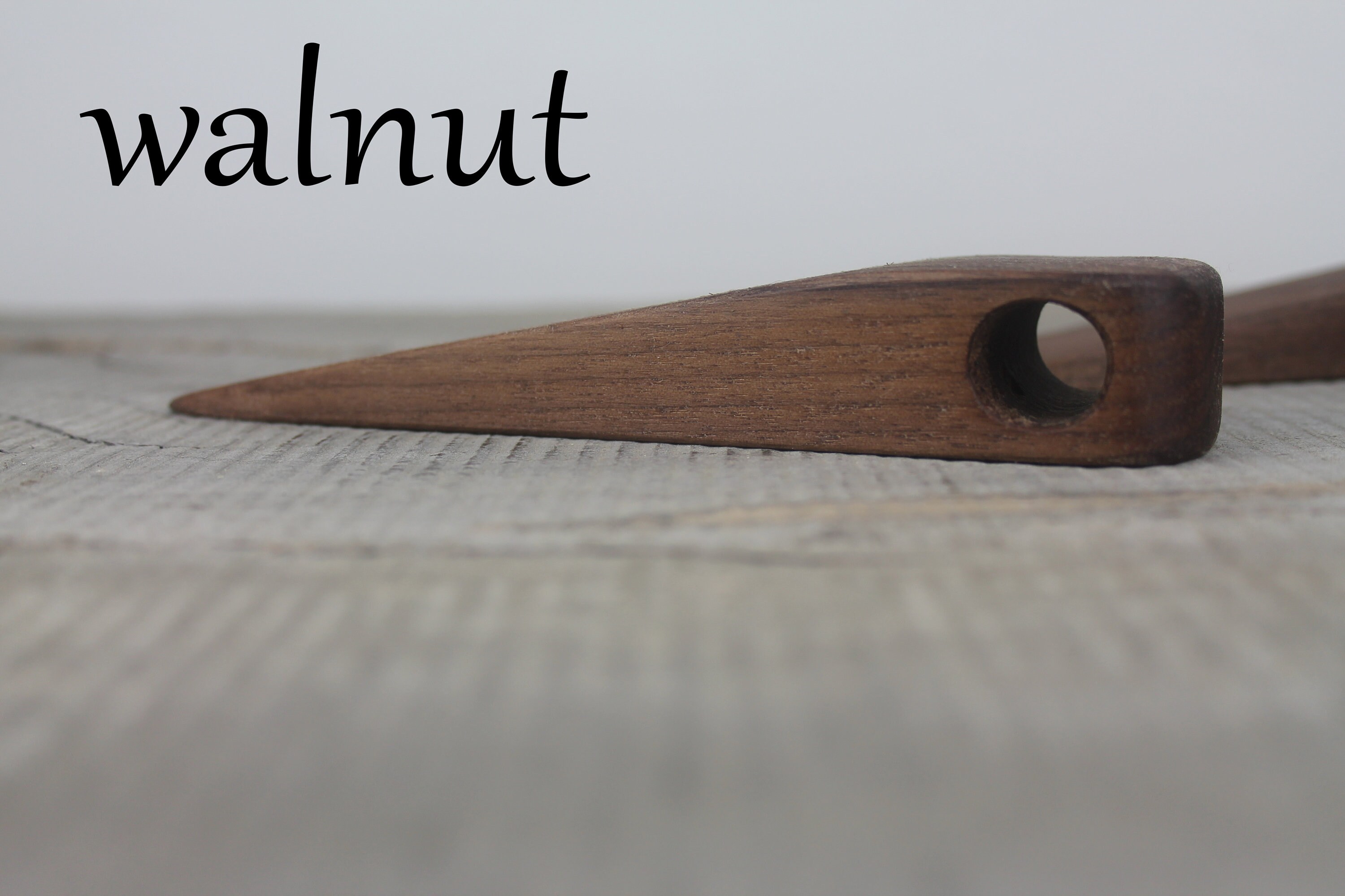 Nogal macizo y olmo puerta se detiene puerta de madera | Etsy