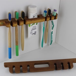 Zahnbürsten Halter für 6 Zahnbürsten und 1 Tube Zahnpasta aus Holz von nachhaltiger Forstwirtschaft, Badezimmer Accessoire, Einzugsgeschenk