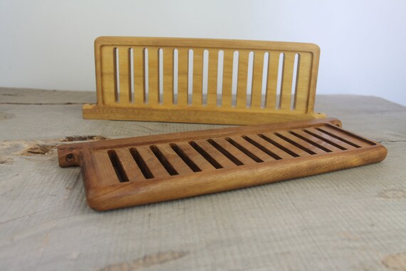 Portasapone In Legno Di Teak Naturale: Autodrenante, Per Bagno E Cucina, 9x7 Cm, Design Inclinato