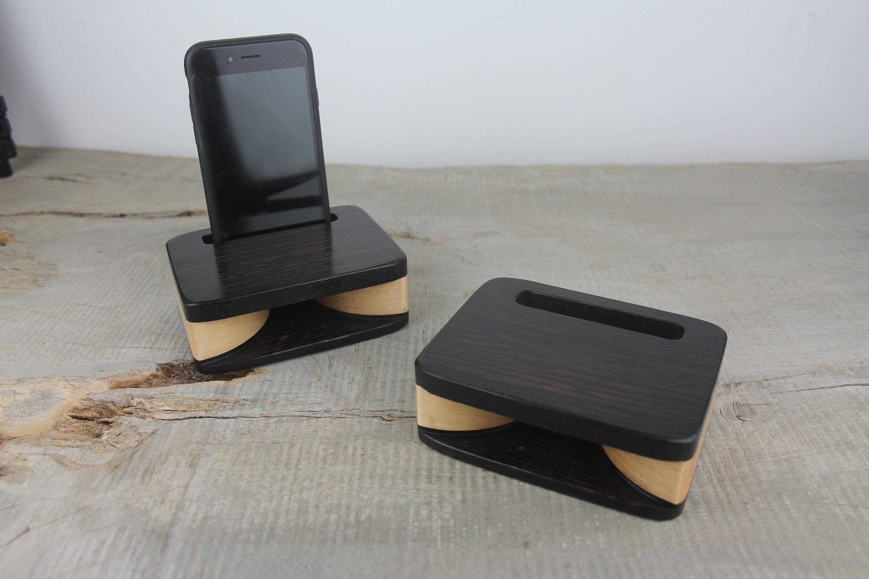 Enceinte Passive Support Téléphone En Noyer - Chargeur USB & Station Accueil (Occasion, Corée)