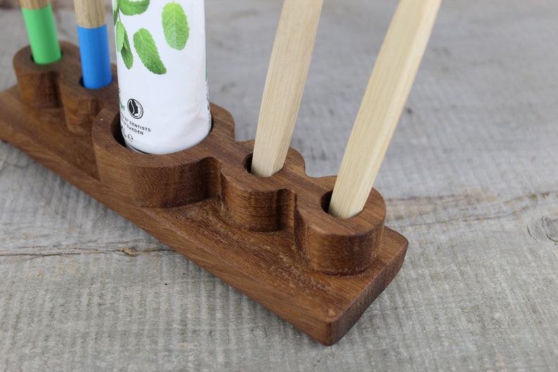 Wood Toothpaste Wooden Freestanding Teak Toothbrush and Toothpaste Holder for 4 Brushes ...