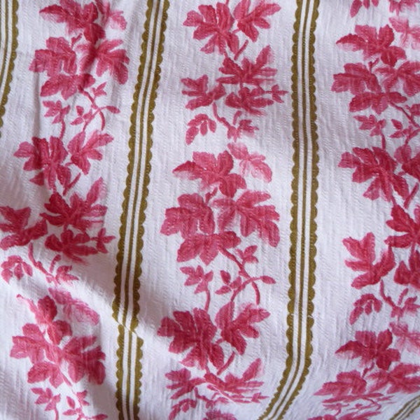 Tissu Boussac d'ameublement " 3 mètres " coton épais à frises rose foncé, vert, des années 1950