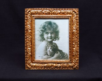 Beautiful Ornate Large Antiqued Gold Finish Poly Stone Resin Easel Back Table Top Photo Picture Frame