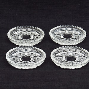 Vintage Sawtooth Top Intricate Star Pattern Single Rest Italian Glass Ashtray