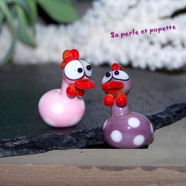 Mini poulettes à pois rose et mauve en verre