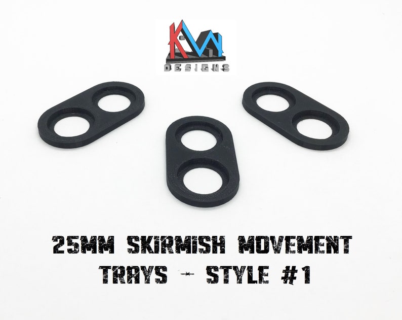 K&ouml;nnte beinhalten: Drei schwarze Kunststoffschalen mit jeweils zwei L&ouml;chern. Die Schalen sind f&uuml;r 25 mm Scharm&uuml;tzelbewegungen konzipiert und mit "25MM SKIRMISH MOVEMENT TRAYS - STYLE #1" beschriftet.