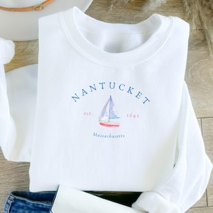 Nantucket Sailboat Crewneck Sweatshirt Cotton Massachusetts Lightweight Pullover Sailboat Gift Beach Summer Nautical Bachelorette Shirts