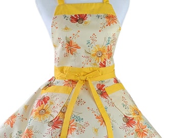 Cute Sexy Retro Apron For Wife or Girlfriend Gift - Yellow Fall Floral Womens Apron